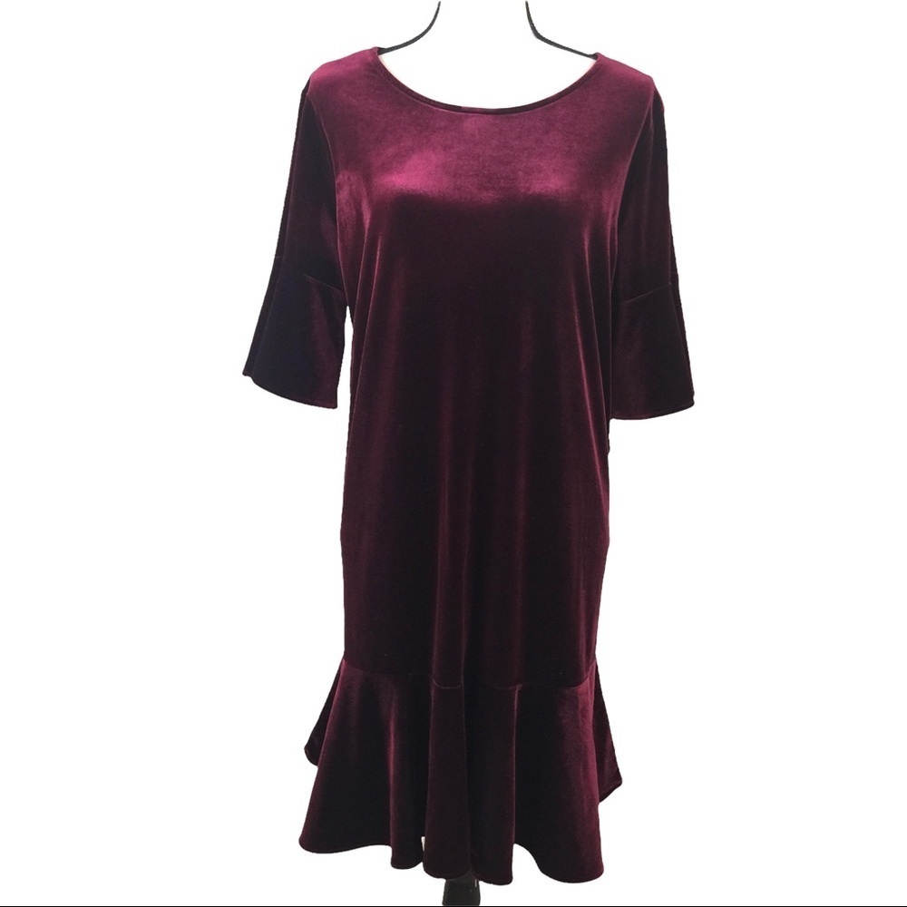 New  Halogen  Dress . Burgundy Velvet. Sz 1 P